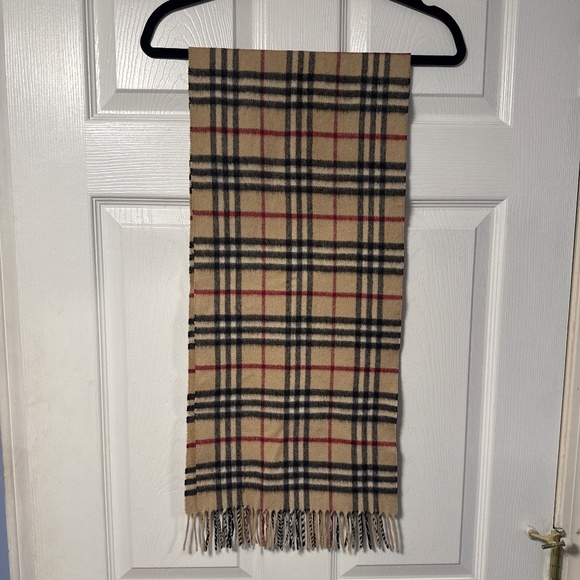 Burberry Scarf - Picture 1 of 2